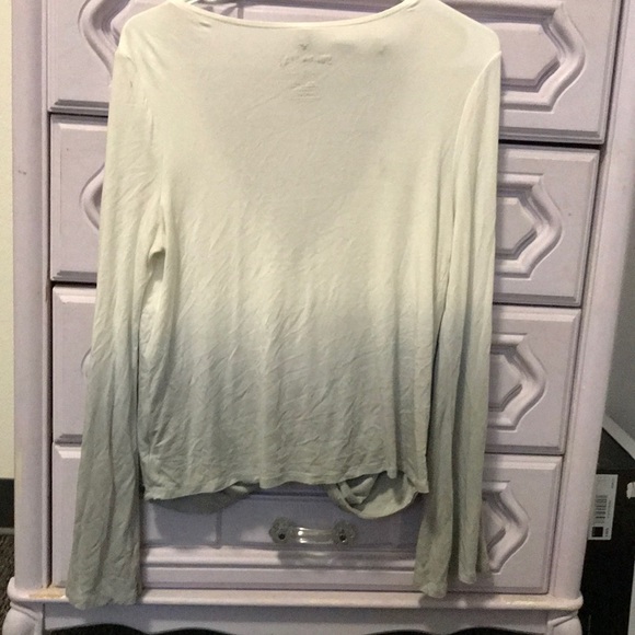 American Eagle long-sleeve top - Picture 2 of 3